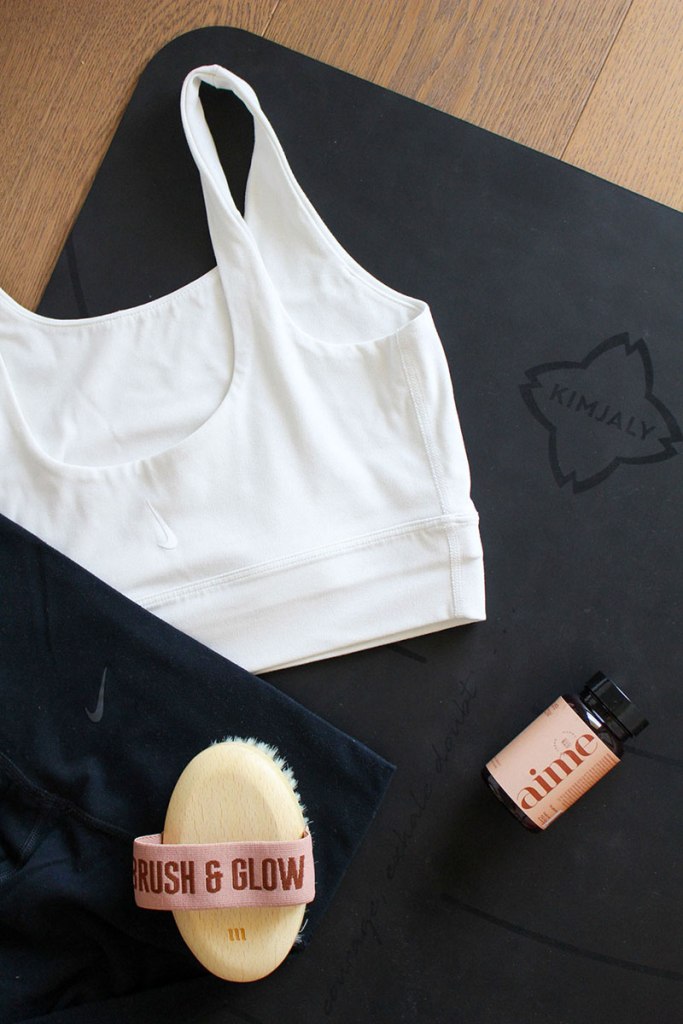 les routines bien-être du matin Aime skincare yoga Nike