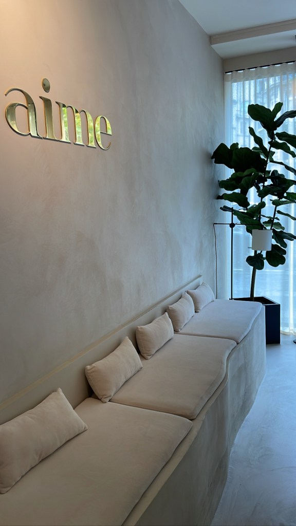 solo trip Paris boutique aime skincare