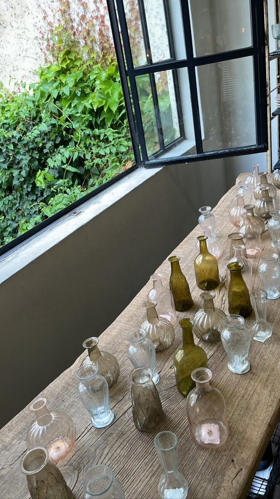 solo trip Paris boutique merci